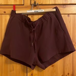 Lululemon On the fly short